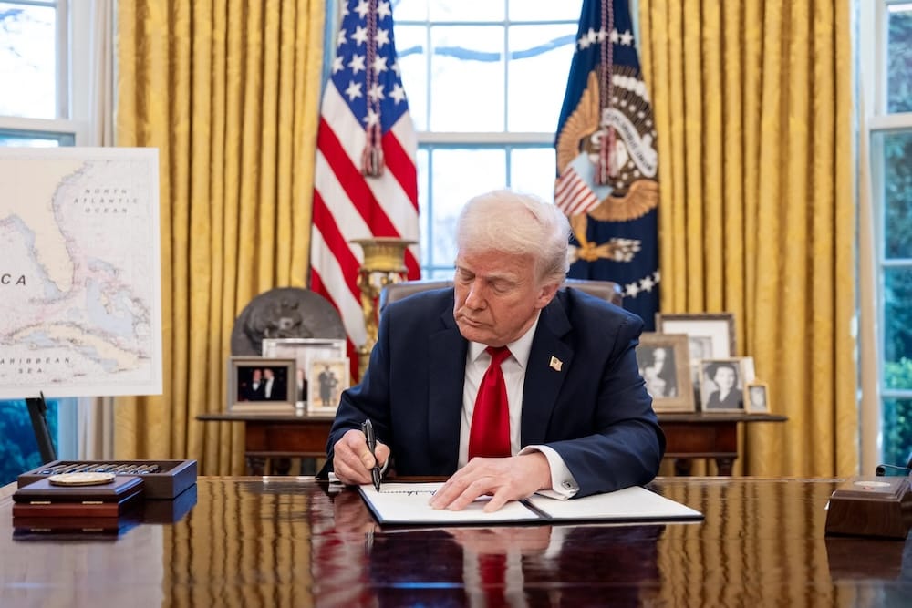Tariff Surge Fuels Unexpected $27 Billion US Budget Surplus in June
