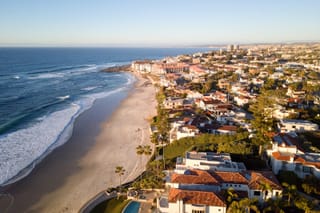 Image of the coastline of La Jolla California 