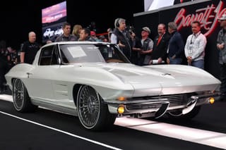 Picture of a 1963 Corvette Split Window Coupe sold at auction for $990,000 