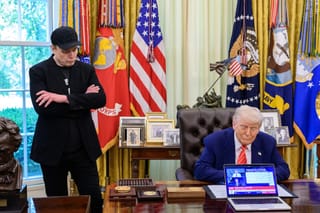 Picture of Elon Musk and President Trump in the Oval Office