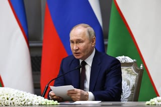 Photo of Putin speaking 