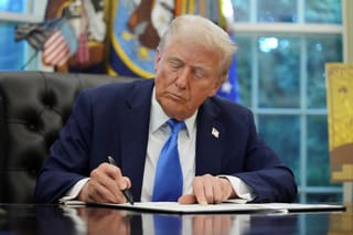 Picture of President Trump signing an executive order declaring Antifa a terrorist organization