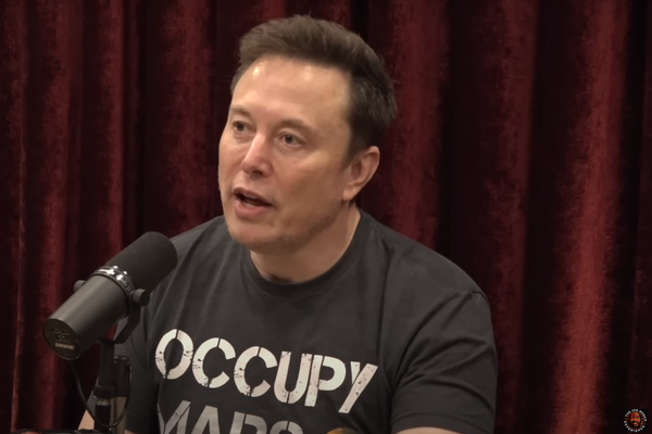 Photo of Elon Musk on the Joe Rogan Experience 