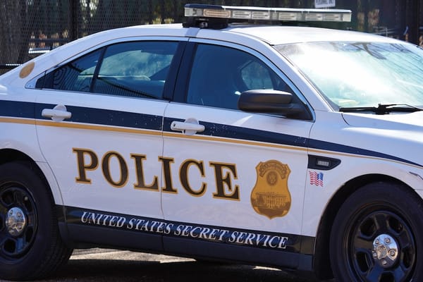 Picture of a United States Secret Service vehicl