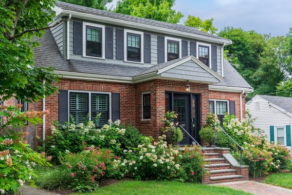 Photo of a suburban American house