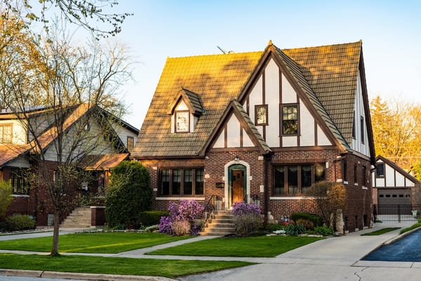 Picture of a typical house in the suburbs 